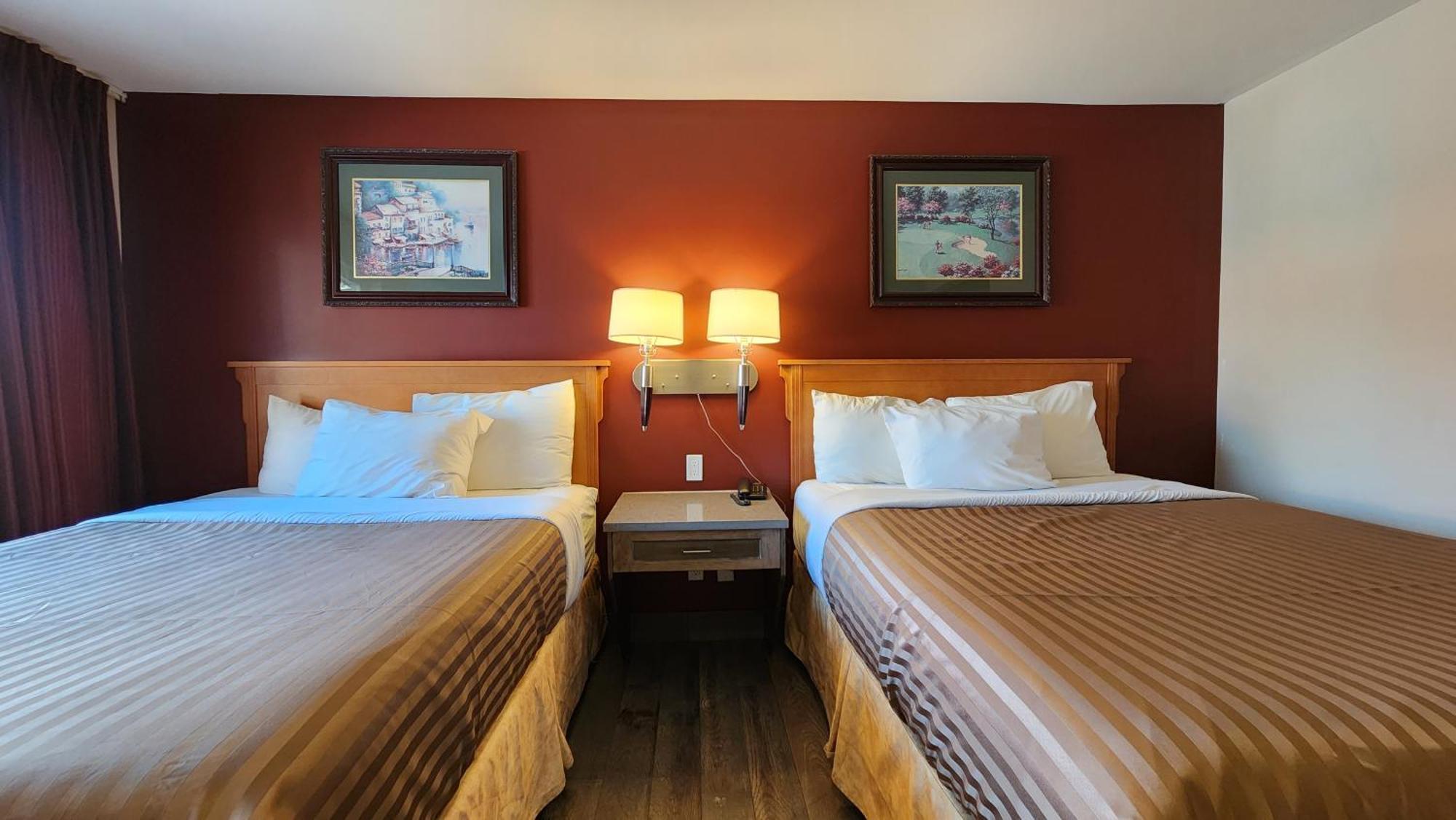 Sahara Courtyard Inn & Suites Osoyoos Dış mekan fotoğraf