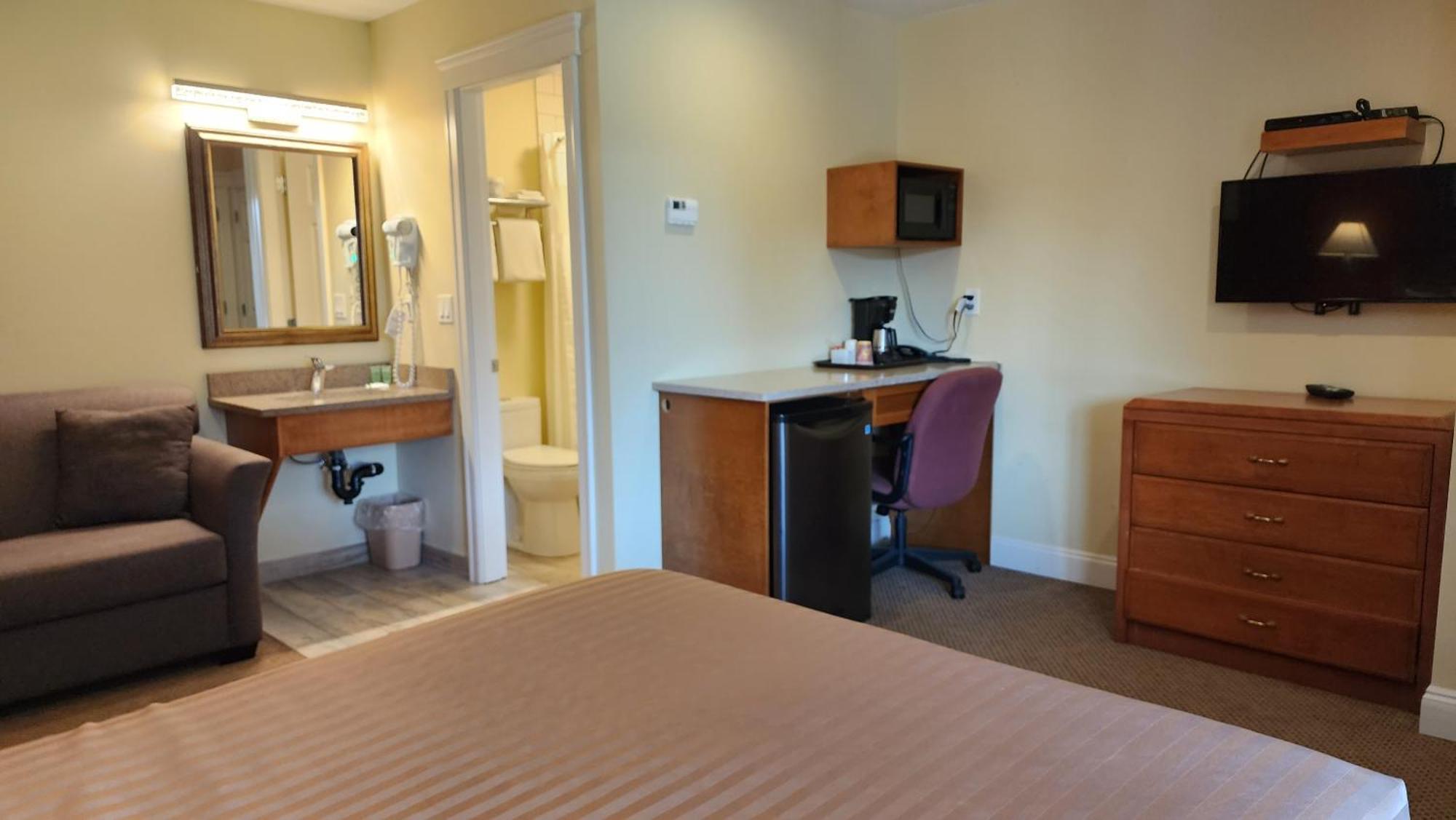 Sahara Courtyard Inn & Suites Osoyoos Dış mekan fotoğraf