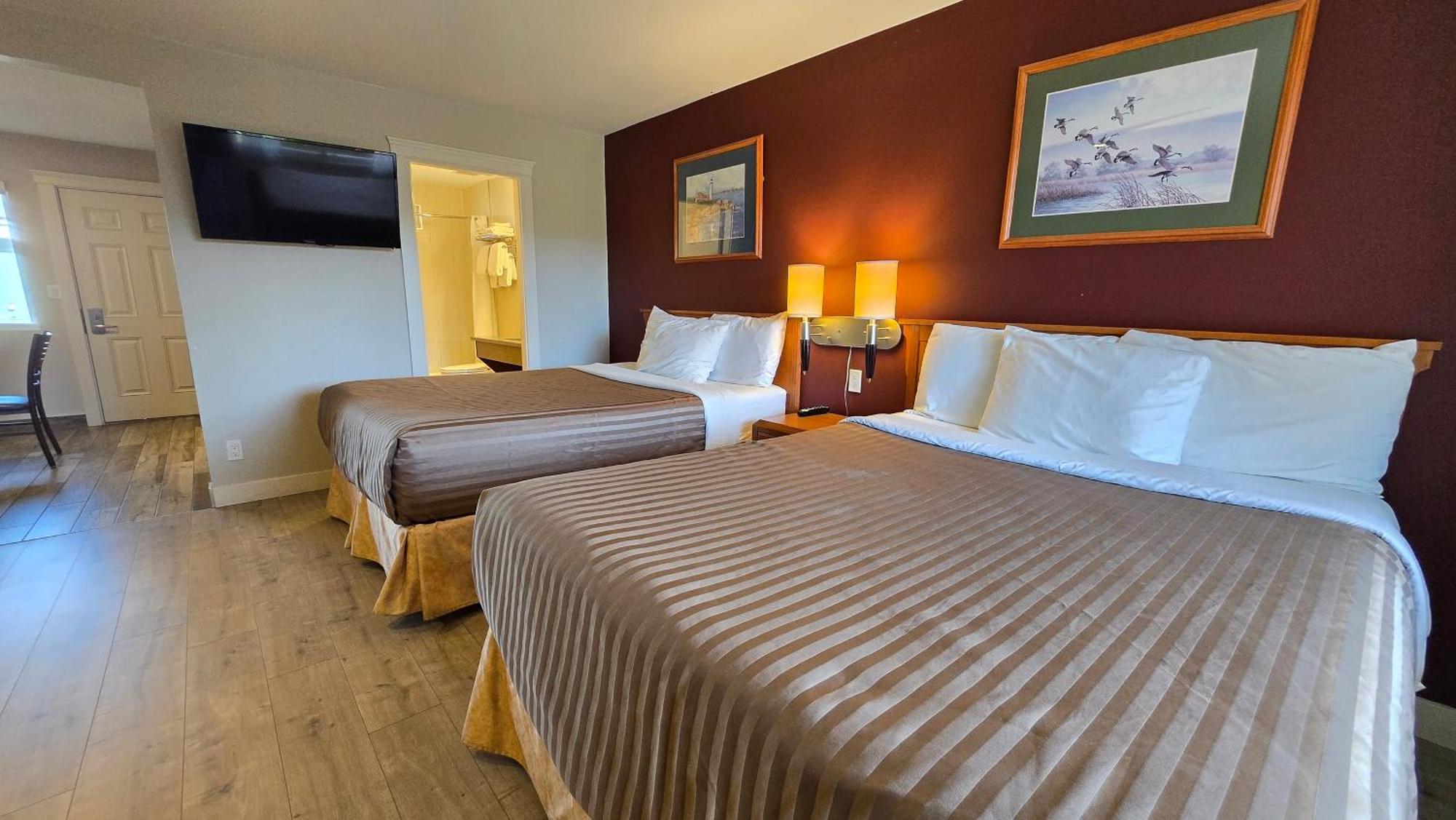 Sahara Courtyard Inn & Suites Osoyoos Dış mekan fotoğraf